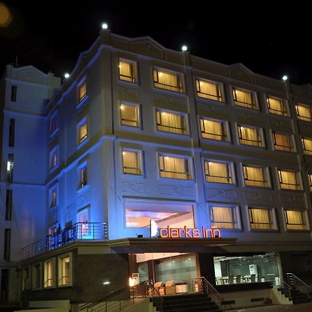 Grand Clarks Inn Badami Luaran gambar