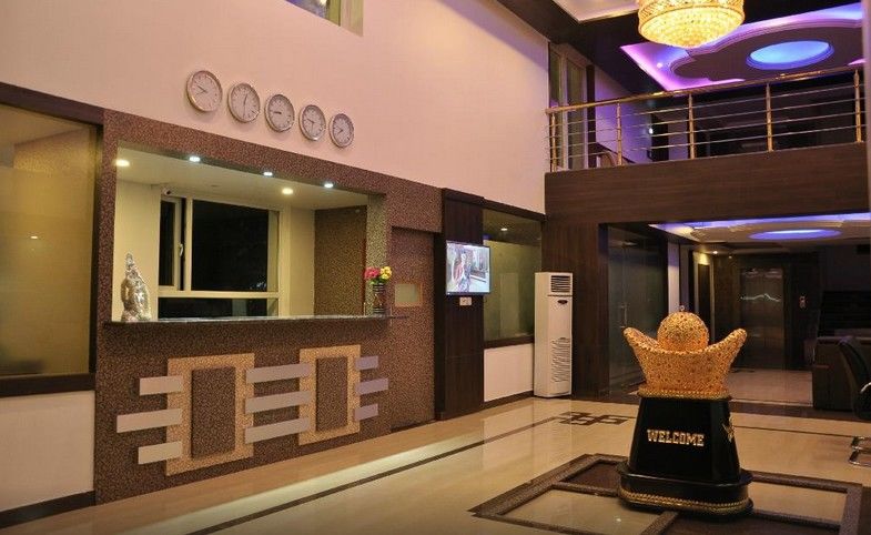 Grand Clarks Inn Badami Luaran gambar