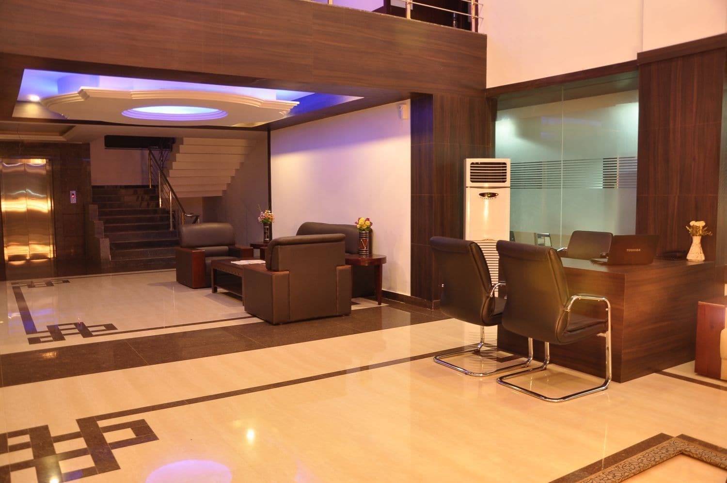 Grand Clarks Inn Badami Luaran gambar